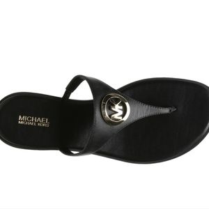 Michael Kors Women "Like New" Marlena Leather  Sandals Flip Flop shoes sz 6.5M